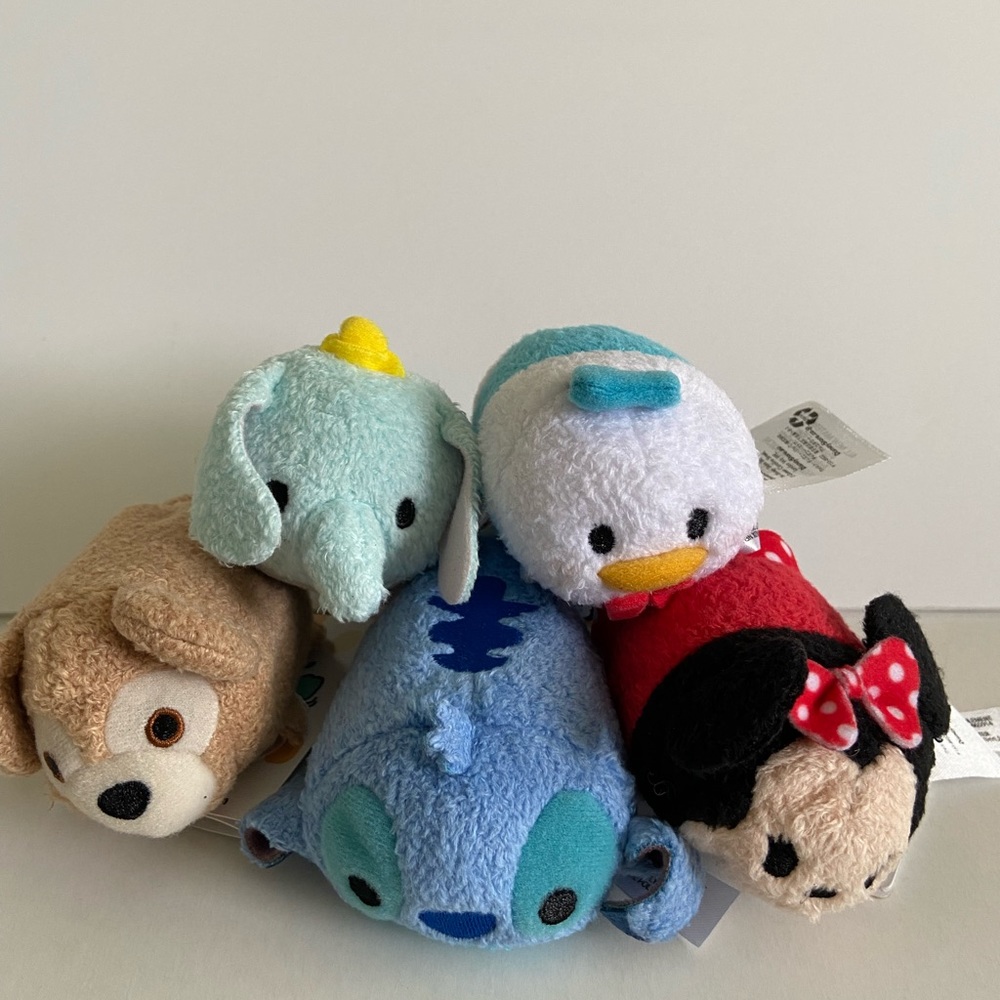Lot of Five Disney Tsum Tsum, includes Duffy, Donald, Dumbo, Stitch, and Minnie.